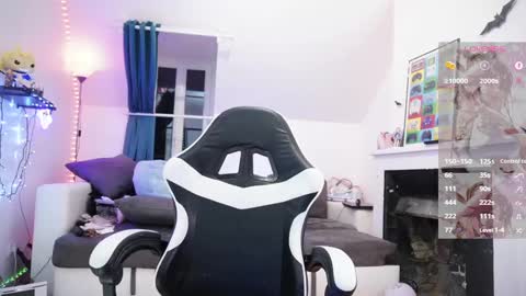 Snapshot of _yummy_girl_ chatting on February 2025 07:38:02 PM Polly online show from February 2025 07:38:02 PM