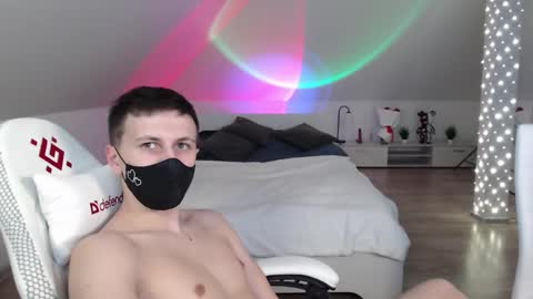 Nicole  Thomas  Dave online show from March 2025 03:18:02 PM