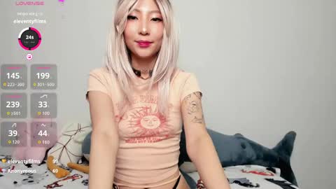 Mia online show from May 2026 09:45:02 PM