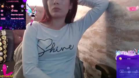 Yuyi online show from February 2026 11:42:02 PM