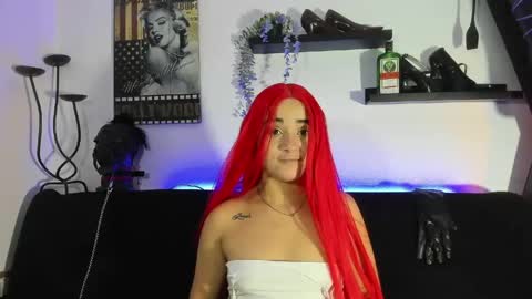 Snapshot of _zara_rosse chatting on April 2026 11:00:02 AM ZARA online show from April 2026 11:00:02 AM