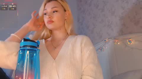 Snapshot of a1l3na_al3 chatting on March 2025 02:21:01 PM Alena online show from March 2025 02:21:01 PM