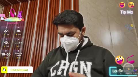 Sleepy owl online show from January 2026 08:27:01 AM