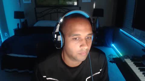 a4orce online show from November 2025 02:22:01 AM