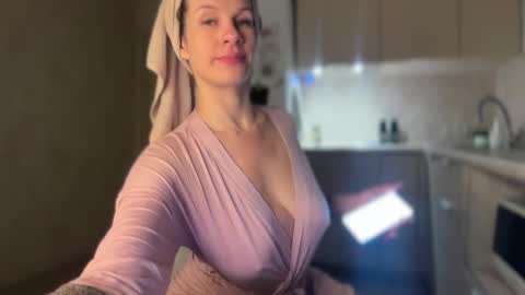        online show from November 2025 09:57:02 PM