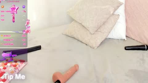 Snapshot of a__vanellopecute chatting on January 2025 12:39:01 PM Alexandra online show from January 2025 12:39:01 PM