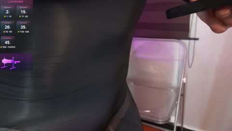 Alexandra  online show from December 2025 09:05:02 AM