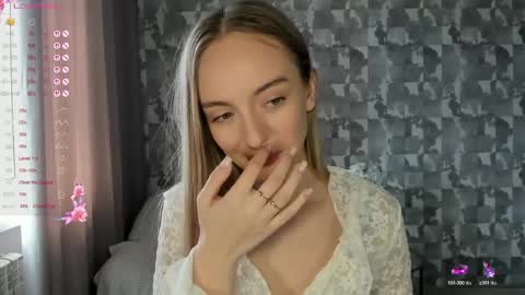 Adelina online show from April 2026 07:44:02 AM