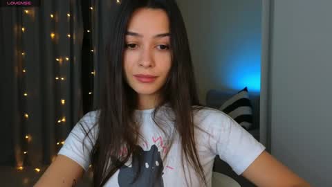 Mila and Jess online show from January 2025 02:51:02 AM