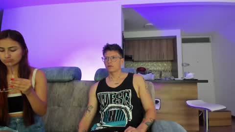 A Sexy Couple online show from December 2024 08:22:02 PM