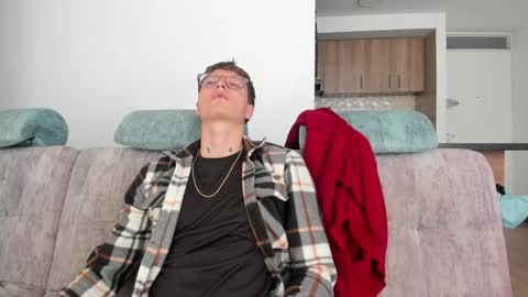 A Sexy Couple online show from December 2024 06:50:01 PM