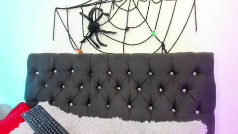 A Sexy Couple online show from October 2025 07:26:01 PM