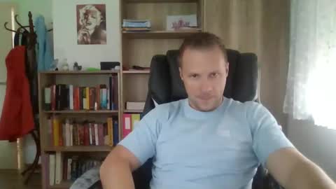 Long distance cumshot online show from September 2025 08:15:01 AM