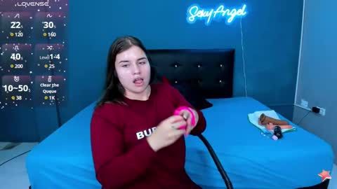 Snapshot of aabby_lee chatting on December 2024 07:04:02 PM Abby Lee online show from December 2024 07:04:02 PM