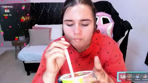 Snapshot of aabby_lee chatting on September 2025 07:19:02 PM Abby Lee online show from September 2025 07:19:02 PM