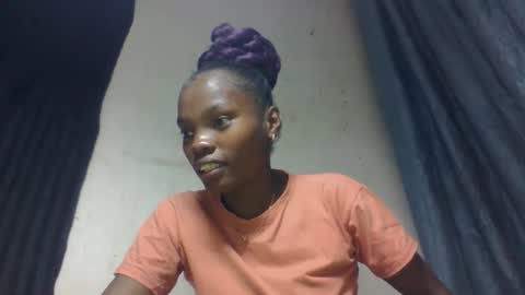 Snapshot of aadienne chatting on May 2026 09:25:01 AM aadienne online show from May 2026 09:25:01 AM