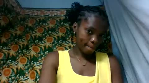 Snapshot of aadienne chatting on June 2026 12:18:01 PM aadienne online show from June 2026 12:18:01 PM