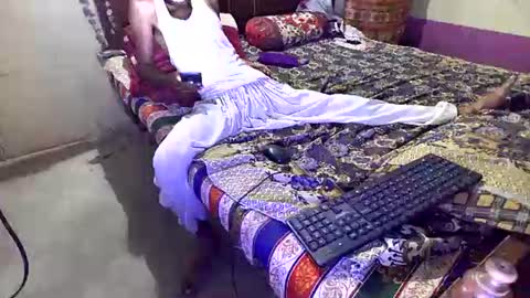 aakhan804 online show from May 2026 10:14:02 PM