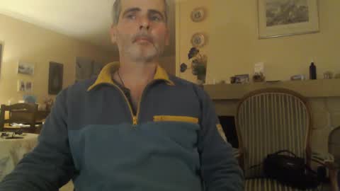 Snapshot of aalex1717 chatting on January 2025 07:50:02 PM Aalex1717 online show from January 2025 07:50:02 PM