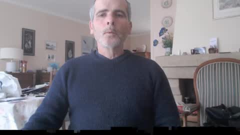 Snapshot of aalex1717 chatting on January 2025 10:28:02 AM Aalex1717 online show from January 2025 10:28:02 AM