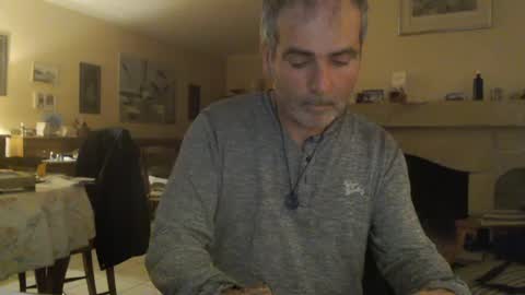 Snapshot of aalex1717 chatting on January 2025 06:21:01 PM Aalex1717 online show from January 2025 06:21:01 PM