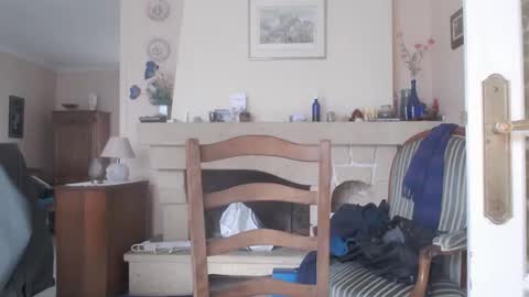 Snapshot of aalex1717 chatting on January 2025 03:46:01 PM Aalex1717 online show from January 2025 03:46:01 PM