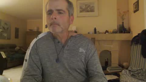 Snapshot of aalex1717 chatting on January 2025 03:01:02 AM Aalex1717 online show from January 2025 03:01:02 AM