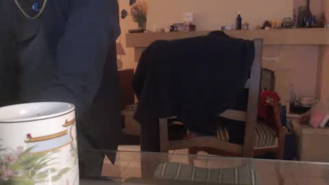 Snapshot of aalex1717 chatting on January 2025 09:36:01 PM Aalex1717 online show from January 2025 09:36:01 PM