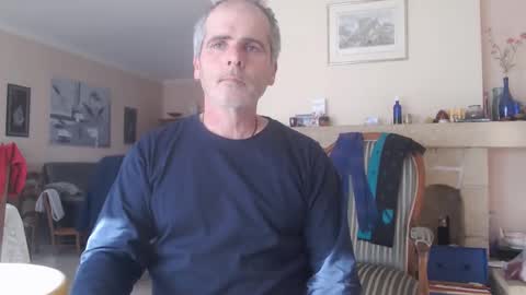 Snapshot of aalex1717 chatting on February 2025 02:37:01 PM Aalex1717 online show from February 2025 02:37:01 PM