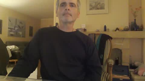 Snapshot of aalex1717 chatting on February 2025 10:01:01 PM Aalex1717 online show from February 2025 10:01:01 PM