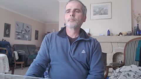 Snapshot of aalex1717 chatting on February 2025 03:01:02 PM Aalex1717 online show from February 2025 03:01:02 PM