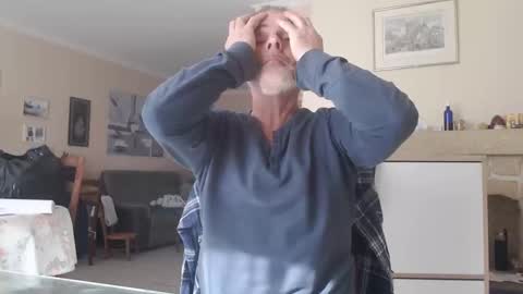 Snapshot of aalex1717 chatting on February 2025 01:05:01 PM Aalex1717 online show from February 2025 01:05:01 PM