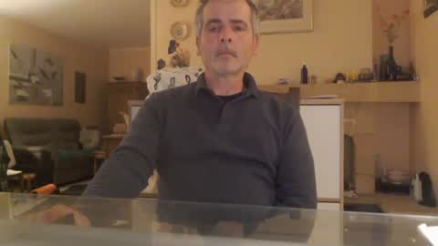 Snapshot of aalex1717 chatting on February 2025 04:28:02 AM Aalex1717 online show from February 2025 04:28:02 AM