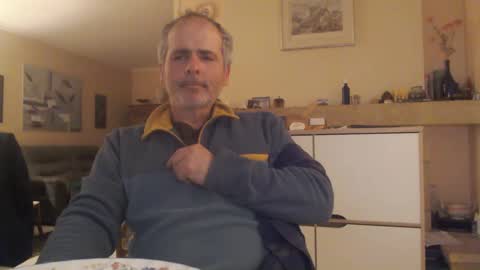 Snapshot of aalex1717 chatting on February 2025 07:46:01 PM Aalex1717 online show from February 2025 07:46:01 PM