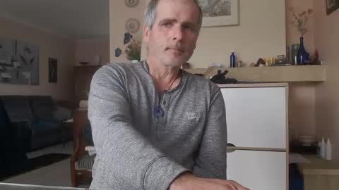 Snapshot of aalex1717 chatting on March 2025 02:44:02 PM Aalex1717 online show from March 2025 02:44:02 PM