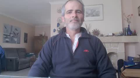 Snapshot of aalex1717 chatting on November 2025 09:48:02 AM Aalex1717 online show from November 2025 09:48:02 AM