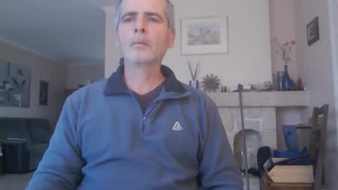 Snapshot of aalex1717 chatting on December 2025 08:41:01 AM Aalex1717 online show from December 2025 08:41:01 AM