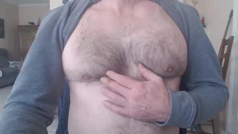 Snapshot of aalex1717 chatting on December 2025 09:15:02 AM Aalex1717 online show from December 2025 09:15:02 AM