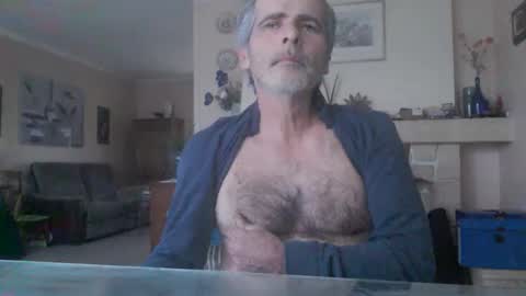 Snapshot of aalex1717 chatting on January 2026 08:40:02 AM Aalex1717 online show from January 2026 08:40:02 AM