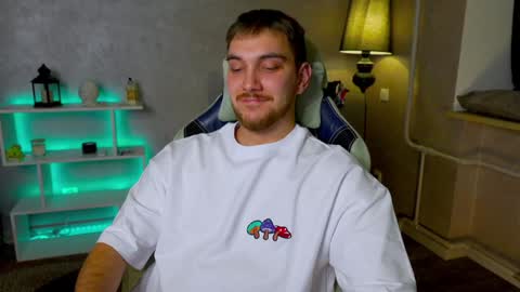 Snapshot of aalexxxxxx chatting on December 2024 12:29:02 AM Alex online show from December 2024 12:29:02 AM