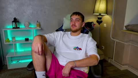 Snapshot of aalexxxxxx chatting on December 2024 03:34:02 AM Alex online show from December 2024 03:34:02 AM