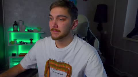 Snapshot of aalexxxxxx chatting on January 2025 09:41:02 AM Alex online show from January 2025 09:41:02 AM