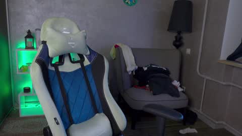 Snapshot of aalexxxxxx chatting on January 2025 12:45:02 PM Alex online show from January 2025 12:45:02 PM