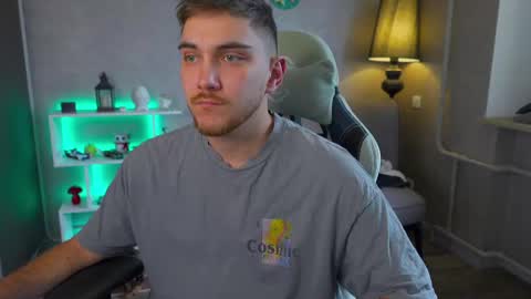 Snapshot of aalexxxxxx chatting on February 2025 10:56:02 AM Alex online show from February 2025 10:56:02 AM