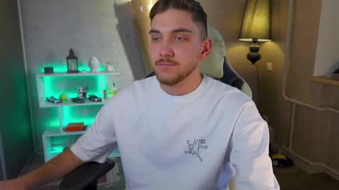 Snapshot of aalexxxxxx chatting on February 2025 05:13:01 AM Alex online show from February 2025 05:13:01 AM