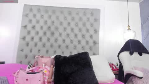  Aaliyah  online show from September 2025 07:40:02 PM