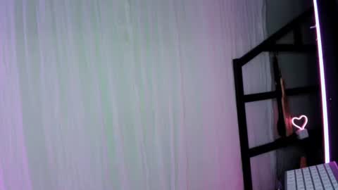 Snapshot of aaliyahlayla chatting on October 2025 04:12:01 AM Aaliyahlayla online show from October 2025 04:12:01 AM