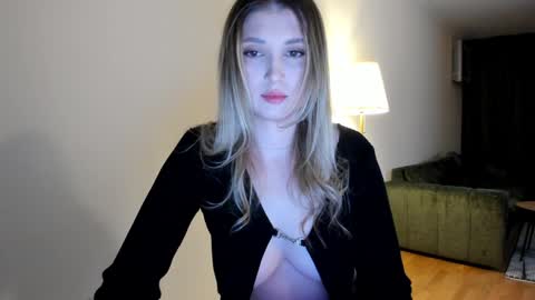 Fren online show from January 2025 08:22:01 PM