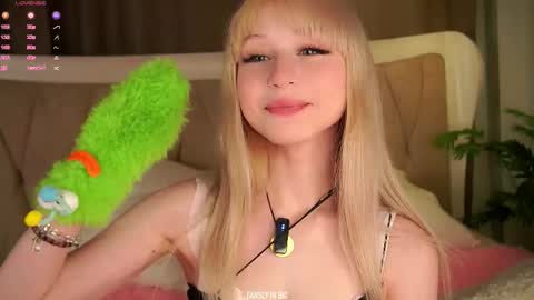 Snapshot of aameow chatting on October 2025 01:56:01 PM Amy online show from October 2025 01:56:01 PM