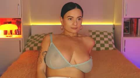 Lea online show from February 2025 08:31:01 PM